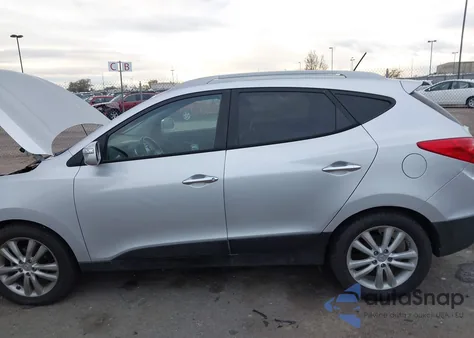 2011 Hyundai Tucson Limited z USA, uszkodzony, nr VIN KM8JU3AC1BU156431